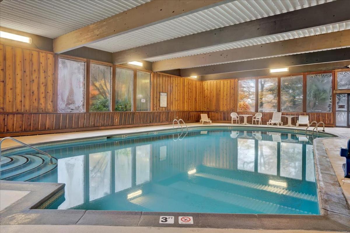 The Lodge Luxury Resort At Lake Harmony Eksteriør billede